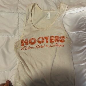 Vintage hooters tank top